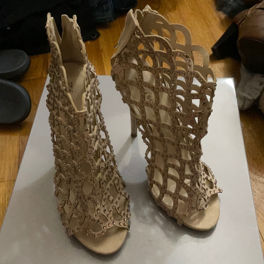 Nude Sparkly heels